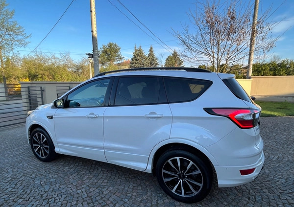 Ford Kuga cena 86900 przebieg: 46000, rok produkcji 2019 z Lubartów małe 596
